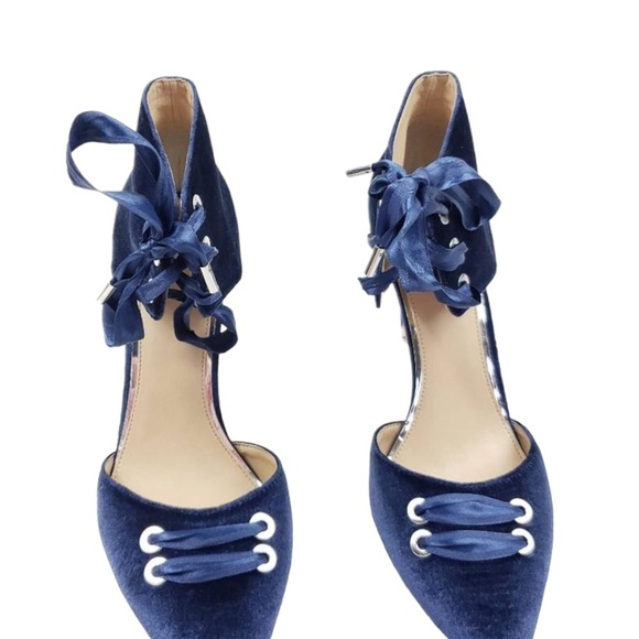 Badgley Mischka Sapphire Blue Velvet Lace Up Stilettos. 
Size 10. 
Pristine. - Picture 10 of 10